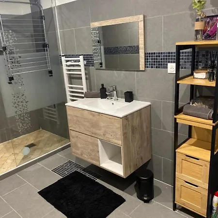 Maison Cosyli Homestay Meyzieu